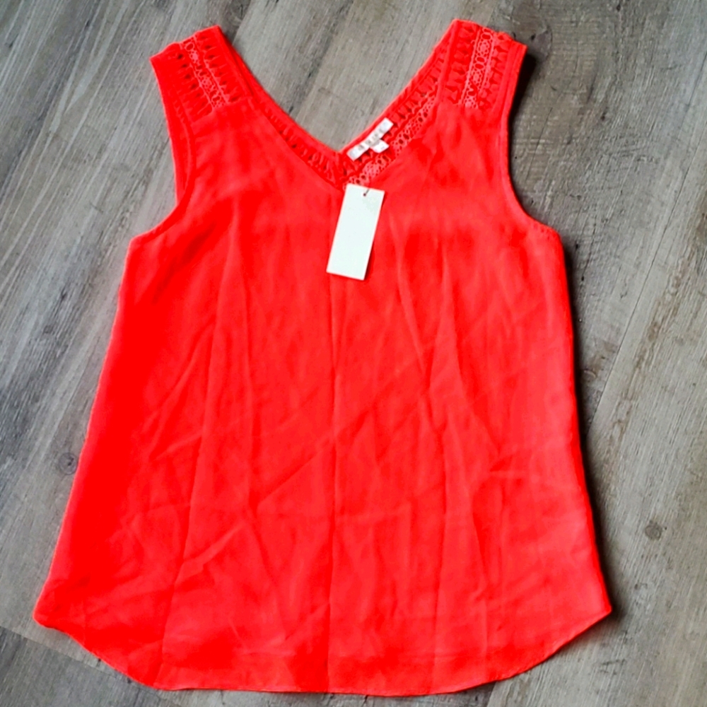 Coral tank top